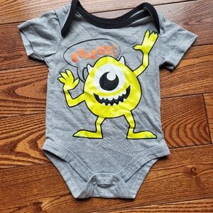 🚨3/$10 Monster's Inc Diaper Shirt